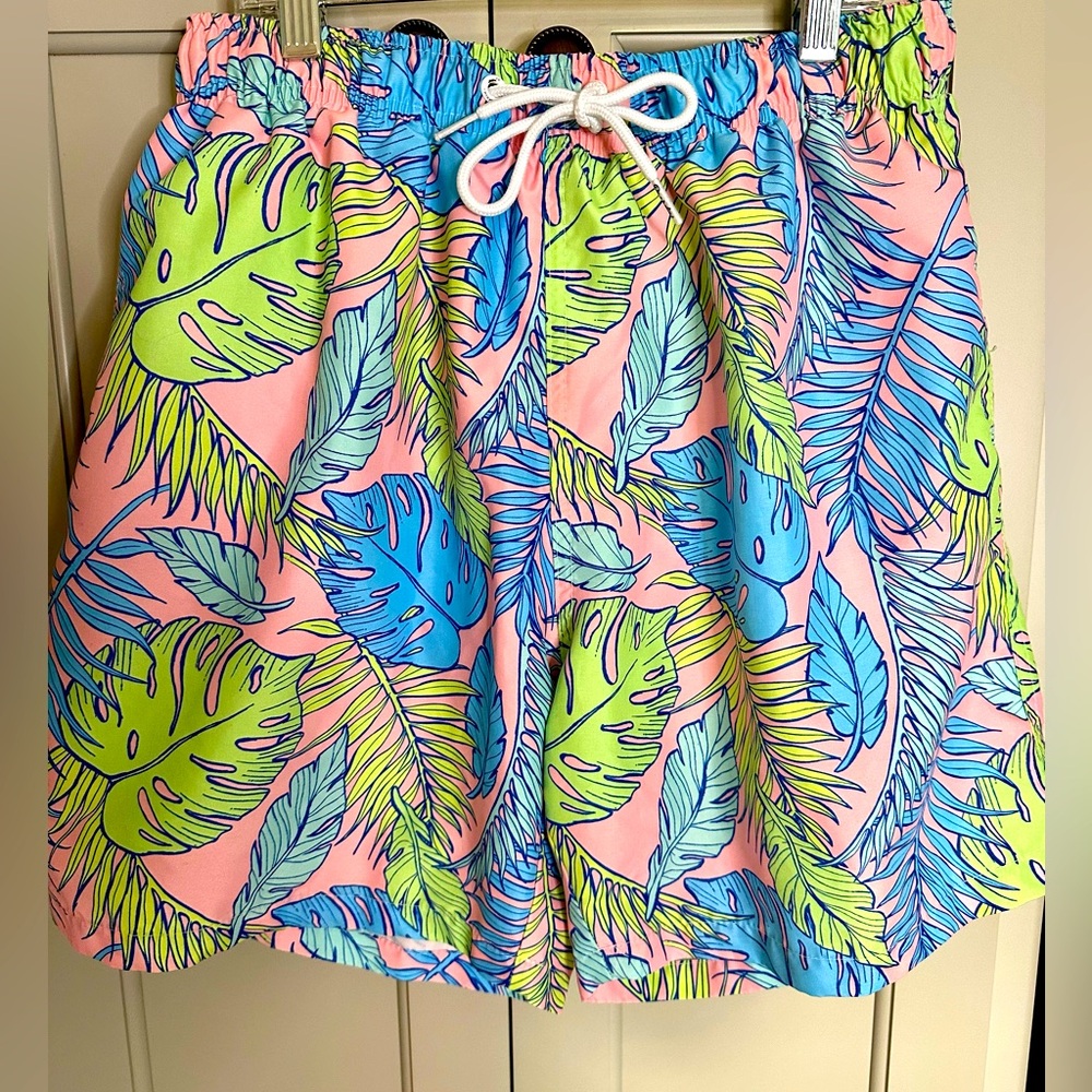 Boardies Men’s Swim Shorts floral Hawaiian print sz medium trunks palmtopia